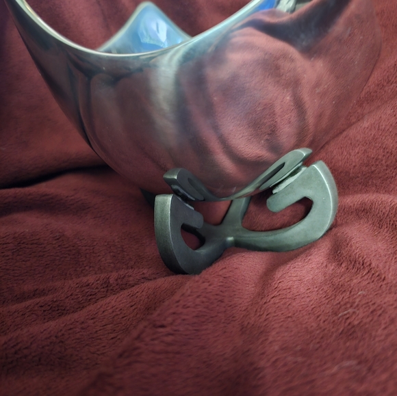 NEW NAMBÉ ANVIL SCROLL BOWL BY NEIL COHEN 2011 - Picture 1 of 7